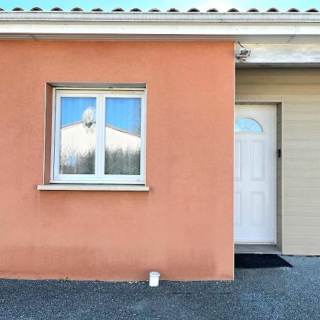 Logement Thermale Et De Tourisme Les Acacias 2 ジョンザック エクステリア 写真
