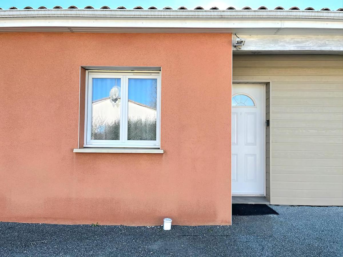 Logement Thermale Et De Tourisme Les Acacias 2 ジョンザック エクステリア 写真